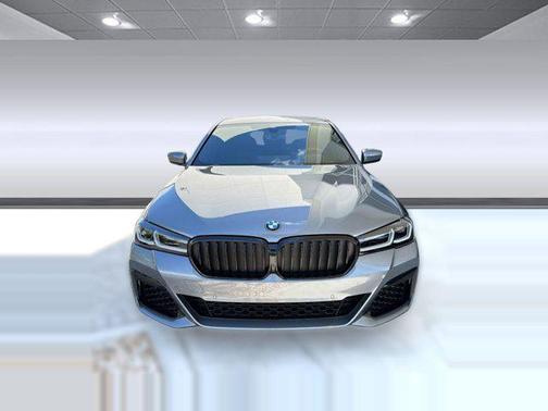 Skyscraper Gray Metallic 2023 BMW 540 i