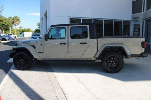 2022 Jeep Gladiator Willys 4x4