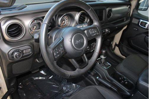 2022 Jeep Gladiator Willys 4x4