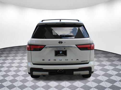 2025 Toyota Sequoia Base
