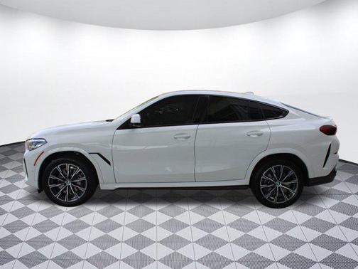 2022 BMW X6 xDrive40i