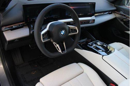 2026 BMW 530 530i