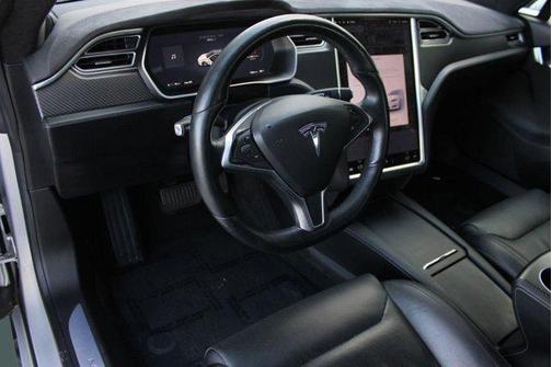 2016 Tesla Model S 90D