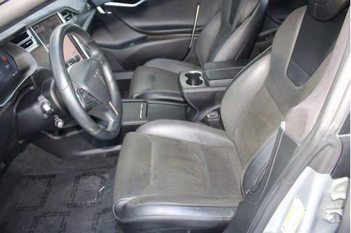 2016 Tesla Model S 90D