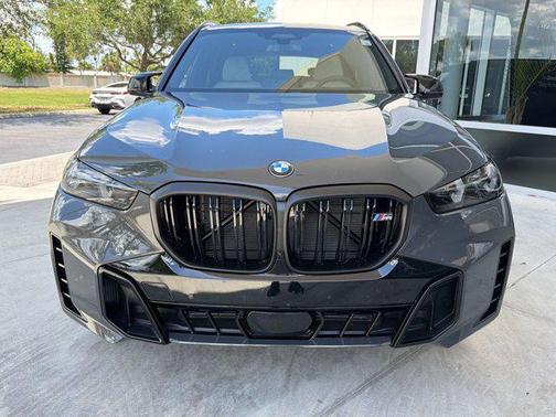 Dravit Grey Metallic 2026 BMW X5 M60i