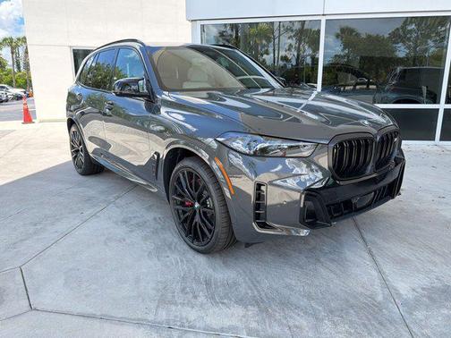 Dravit Grey Metallic 2026 BMW X5 M60i