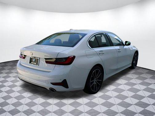 2022 BMW 330 xDrive