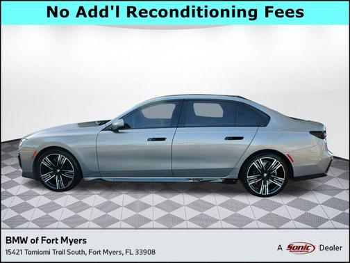 2023 BMW 740 i