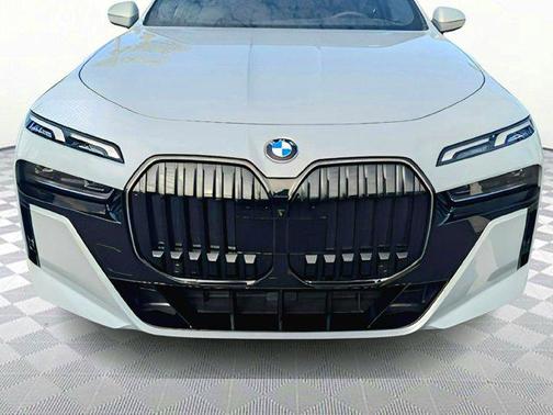 2025 BMW 760 i xDrive