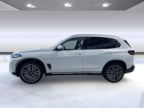 Alpine White 2026 BMW X5 sDrive40i