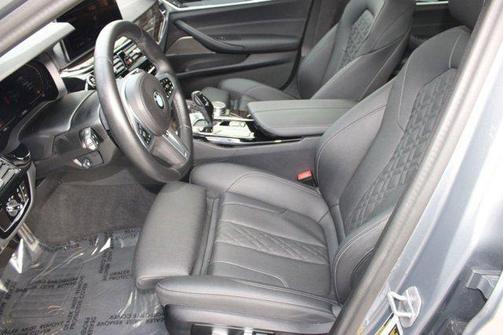 2023 BMW 540 i xDrive