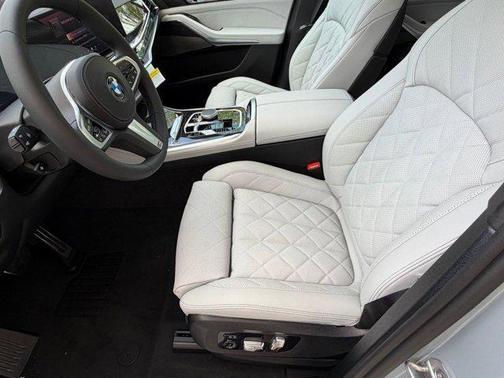Brooklyn Grey Metallic 2026 BMW X5 sDrive40i