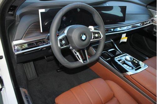 2026 BMW 760 xDrive