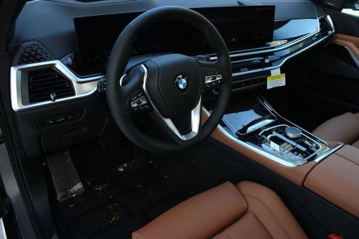 Skyscraper Grey Metallic 2026 BMW X5 sDrive40i