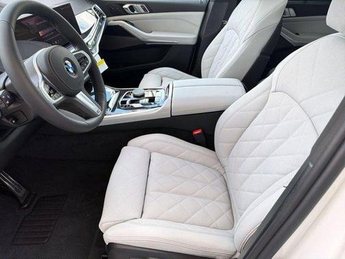 Alpine White 2026 BMW X5 xDrive40i