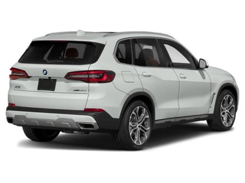 White 2023 BMW X5 PHEV xDrive45e