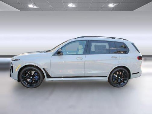 2026 BMW X7 M60i