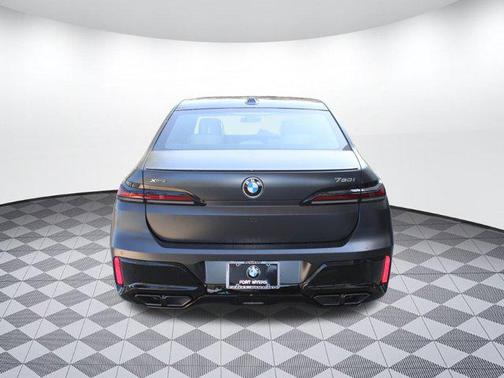 2025 BMW 760 i xDrive