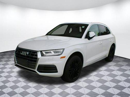 2018 Audi Q5 2.0T Premium Plus