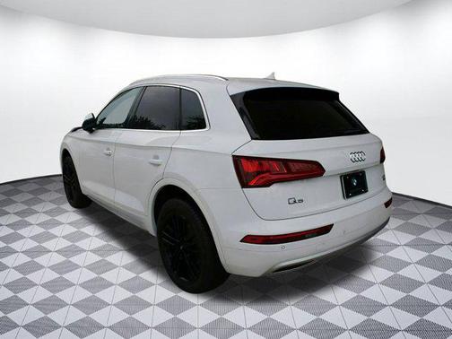 2018 Audi Q5 2.0T Premium Plus