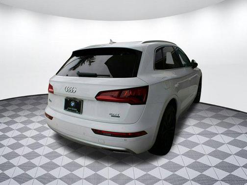 2018 Audi Q5 2.0T Premium Plus