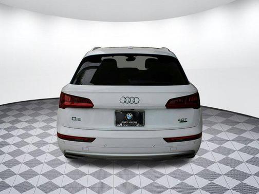 2018 Audi Q5 2.0T Premium Plus