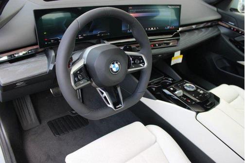 2026 BMW 530 530i