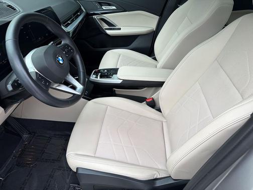 Space Silver Metallic 2023 BMW X1 xDrive28i