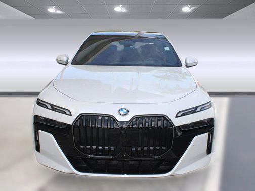 2025 BMW 760 i xDrive