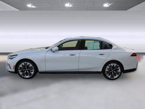 2025 BMW 540 xDrive