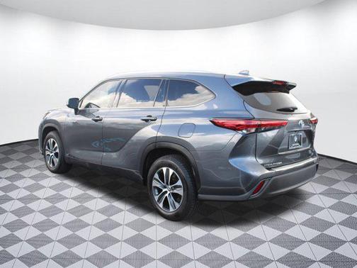 2020 Toyota Highlander Hybrid XLE