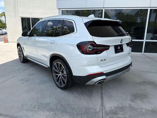 Mineral White Metallic 2024 BMW X3 sDrive30i