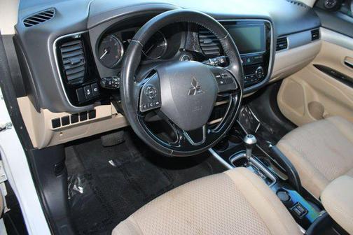 2017 Mitsubishi Outlander SE