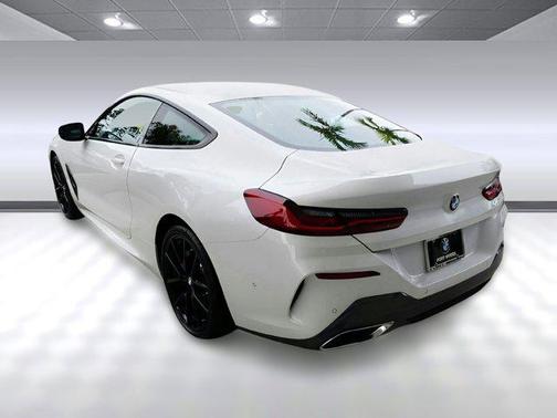 2025 BMW 840 i
