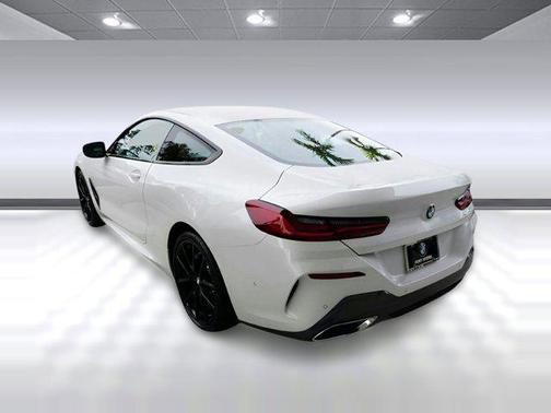 2025 BMW 840 i