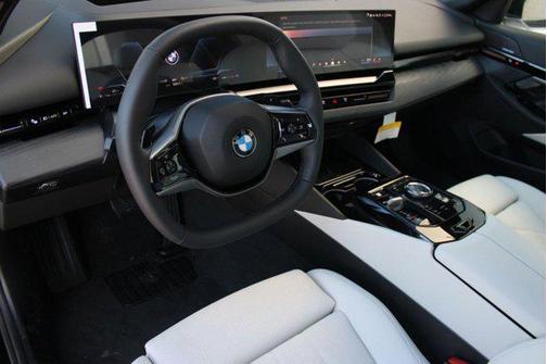 2026 BMW 530 530i