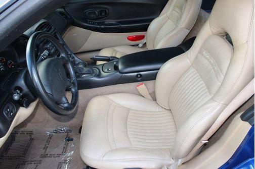 2002 Chevrolet Corvette Base