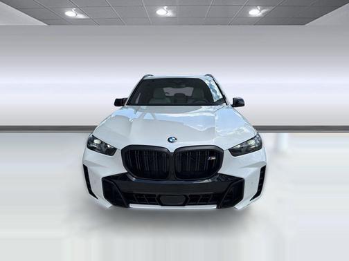 Mineral White Metallic 2026 BMW X5 M60i