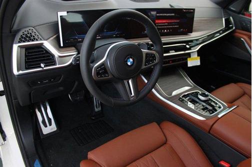 2026 BMW X5 M60i