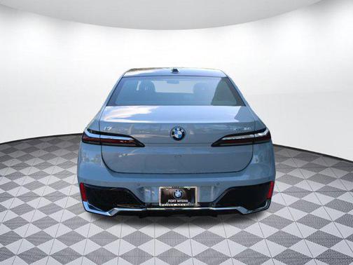 2025 BMW i7 xDrive60