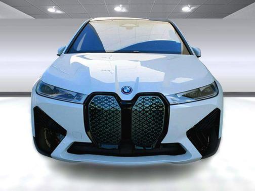 2025 BMW iX M60