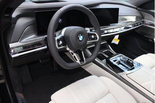2025 BMW 760 i xDrive