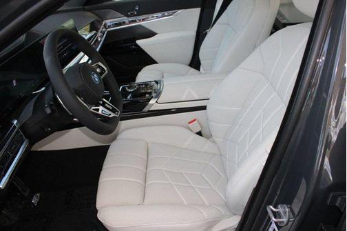 2026 BMW i7 eDrive50