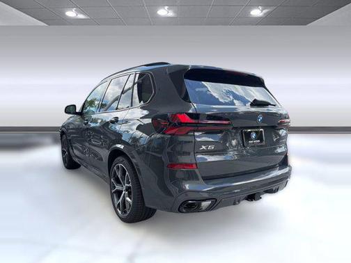 Dravit Grey Metallic 2026 BMW X5 PHEV xDrive50e