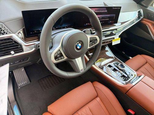 Tanzanite Blue II Metallic 2026 BMW X5 xDrive40i