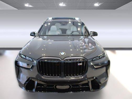 2026 BMW X7 M60i