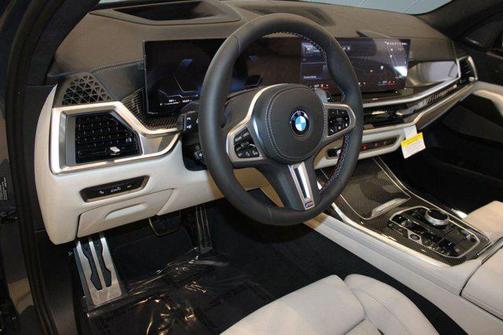 2026 BMW X7 M60i
