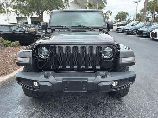 Black Clearcoat 2018 Jeep Wrangler Unlimited Sahara