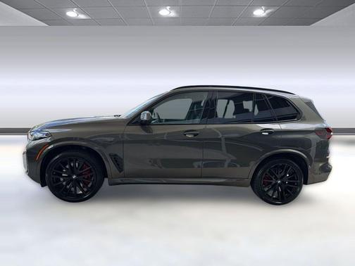 Manhattan Green Metallic 2026 BMW X5 xDrive40i