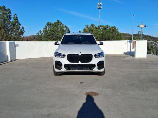 2023 BMW X5 M50i